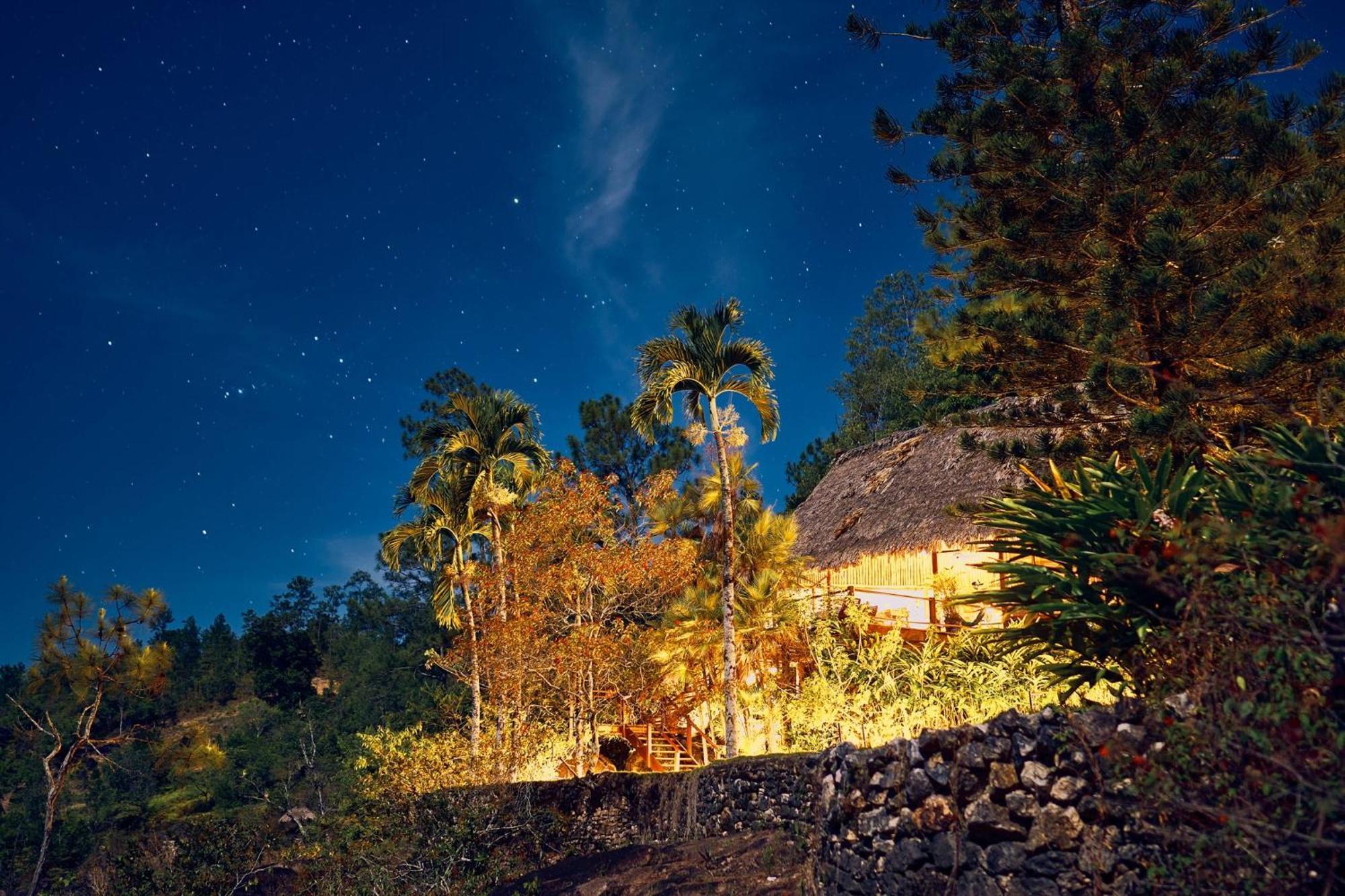 Blancaneaux Lodge By Francis Ford Coppola San Ignacio Exteriér fotografie